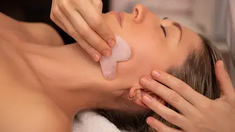 (Gua Sha Facial)